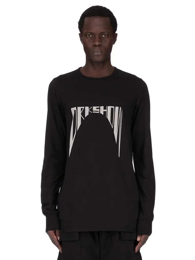 DRKSHDW FW25 CONCORDIANS LEVEL LS T IN SCHWARZ MITTELGEWICHTIGEM BAUMWOLLJERSEY DU02E7260RNEP4-0908 DRKSHDW FW25 CONCORDIANS LEVEL LS T IN SCHWARZ MITTELGEWICHTIGEM BAUMWOLLJERSEY DU02E7260RNEP4-0908