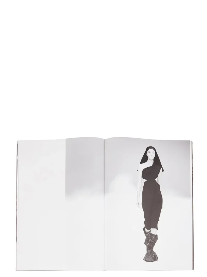 RICK OWENS – BÜCHER BOOK-RIZZOLI-RICK-OWENS RICK OWENS – BÜCHER BOOK-RIZZOLI-RICK-OWENS