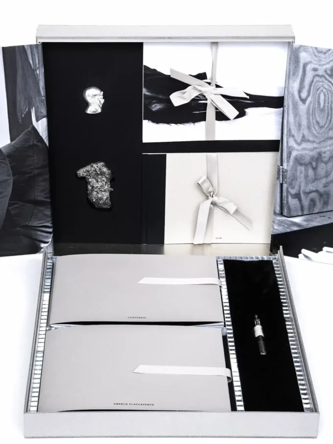 RICK OWENS – BÜCHER RV18S0001-100 RICK OWENS – BÜCHER RV18S0001-100