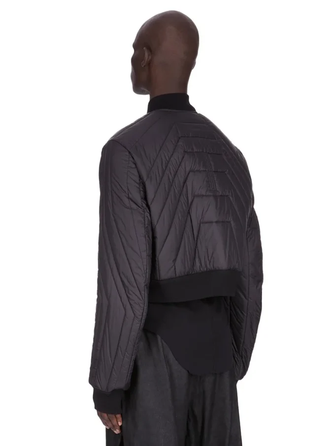 RICK OWENS FW25 CONCORDIANS GESTEPPTE FLUGHÜLLE IN SCHWARZEM NYLON RU02E1727NPT1-09 RICK OWENS FW25 CONCORDIANS GESTEPPTE FLUGHÜLLE IN SCHWARZEM NYLON RU02E1727NPT1-09