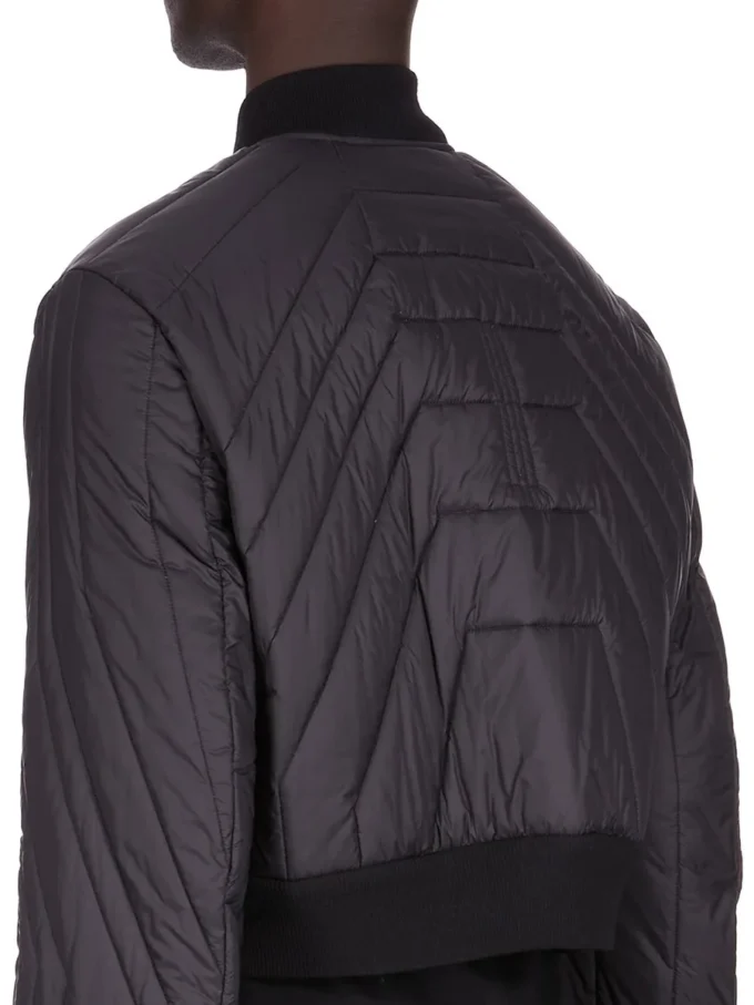 RICK OWENS FW25 CONCORDIANS GESTEPPTE FLUGHÜLLE IN SCHWARZEM NYLON RU02E1727NPT1-09 RICK OWENS FW25 CONCORDIANS GESTEPPTE FLUGHÜLLE IN SCHWARZEM NYLON RU02E1727NPT1-09